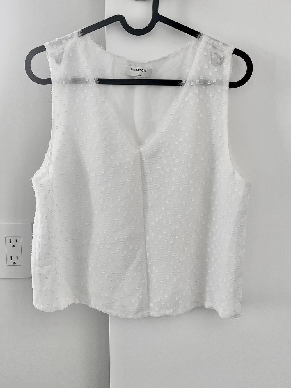 BNWOT Babaton White Swiss Dot V-Neck Sleeveless Top